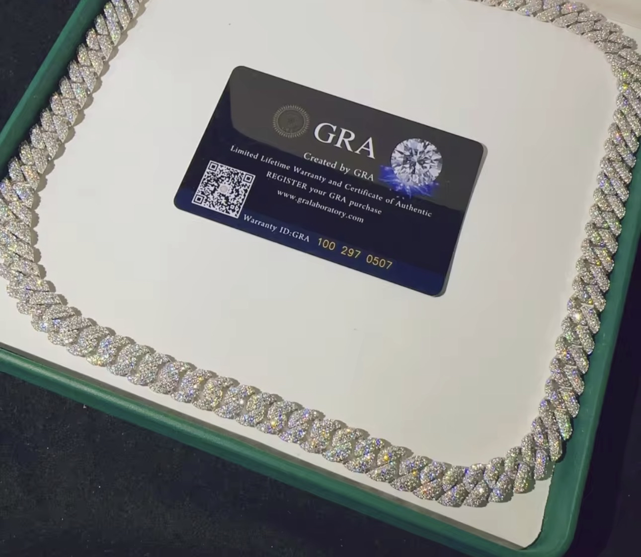 10 mm Moissanite cuban link chain